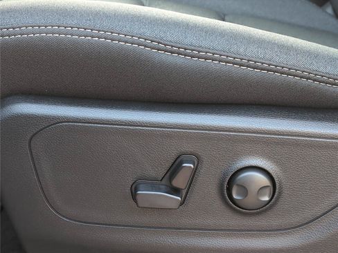 New 2026 RAM 1500 Big Horn AWD/4WD image 10