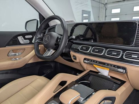 Certified 2026 Mercedes-Benz GLS 450 4MATIC image 14