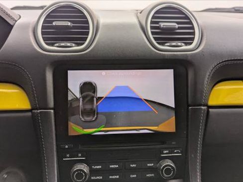 Used 2018 Porsche 718 Boxster RWD image 22