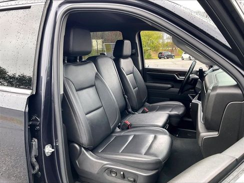 Used 2025 GMC Sierra 1500 SLT AWD/4WD image 11