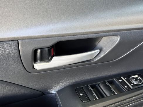 Used 2024 Toyota Grand Highlander XLE image 21