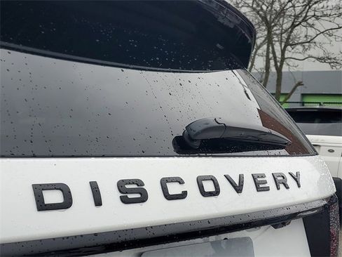 Used 2025 Land Rover Discovery Sport Dynamic SE image 10