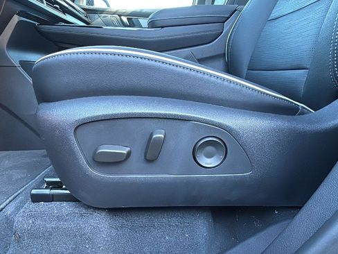 New 2025 Buick Enclave Sport Touring w/ Power Package image 22