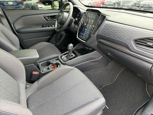 Certified 2025 Subaru Forester Premium AWD/4WD image 23