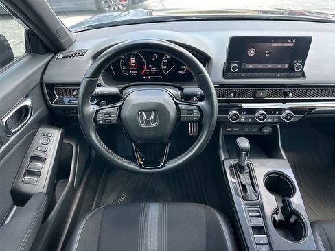 Used 2025 Honda Civic Sport image 11