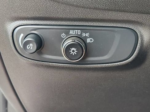 Used 2024 Chevrolet Equinox LT AWD/4WD image 21
