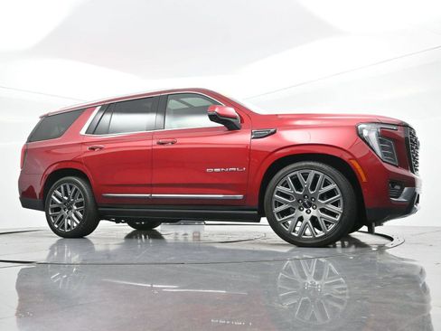 Used 2025 GMC Yukon Denali Ultimate AWD/4WD image 55