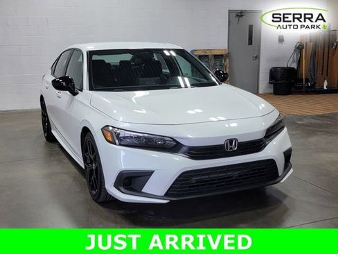 Used 2024 Honda Civic Sport image 4