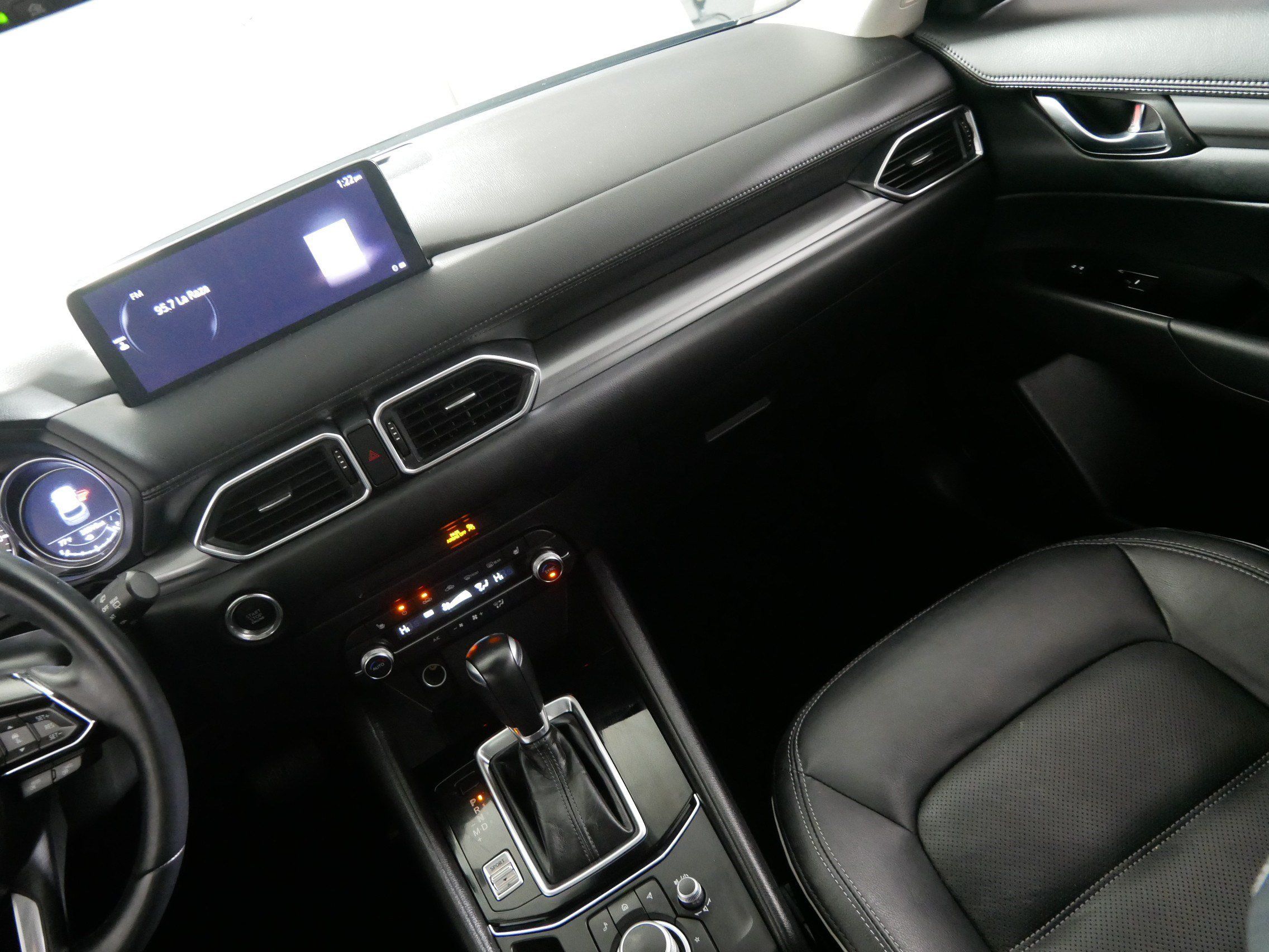 Used 2025 MAZDA CX-5 AWD 2.5 S w/ Preferred Package image 11