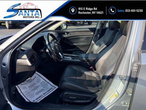 Used 2018 Honda Accord Touring image 6