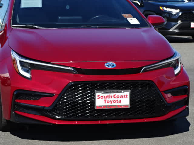 Used 2023 Toyota Corolla SE w/ Carpet Mat Package (TMS) FWD image 4
