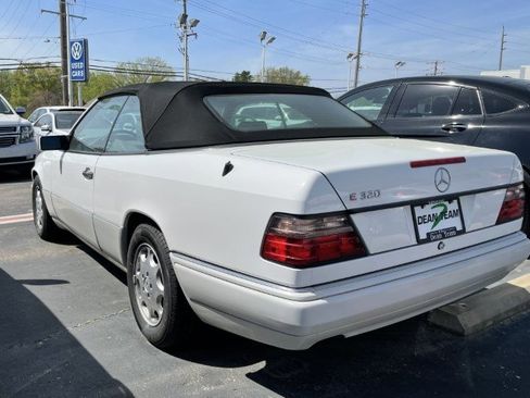 Used 1994 Mercedes-Benz E 320 Convertible image 12