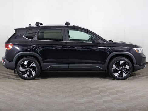 Used 2024 Volkswagen Taos SE w/ Taos Adventure Package (SXB) AWD/4WD image 19