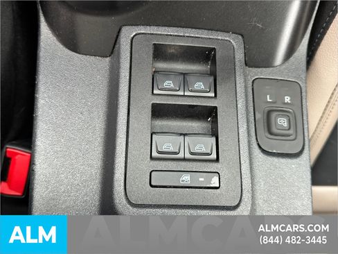 Used 2022 Ford Bronco Wildtrak image 38