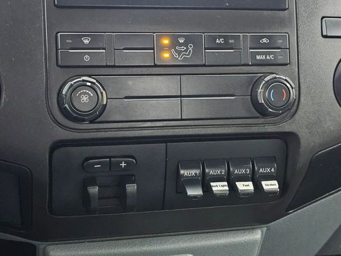 Used 2016 Ford F450 XL w/ Snow Plow Prep Package image 27