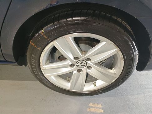 Used 2014 Volkswagen CC Sport FWD image 50