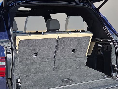 Used 2021 BMW X7 xDrive40i w/ Luxury Seating Package image 9