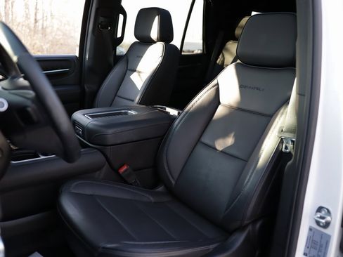 Used 2023 GMC Yukon Denali w/ Max Trailering Package image 25