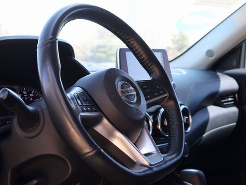 Used 2022 Nissan Sentra SV image 25