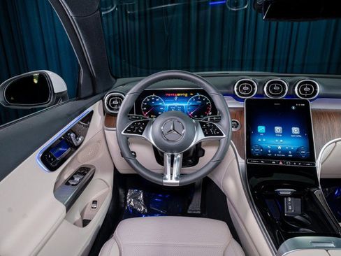New 2026 Mercedes-Benz GLC 300 4MATIC image 14