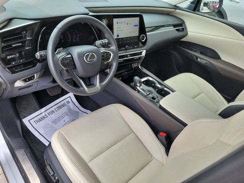 Used 2024 Lexus RX 350 FWD w/ Technology Package image 23