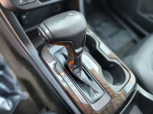 Used 2017 GMC Canyon SLT w/ Driver Alert Package image 25