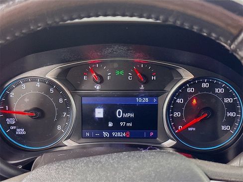 Used 2019 Chevrolet Equinox LT w/ Sun & Navigation Package image 12