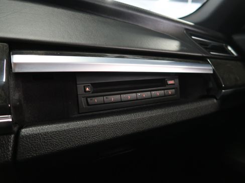 Used 2013 BMW 750Li RWD image 27