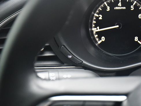 Used 2024 MAZDA MAZDA3 s image 33