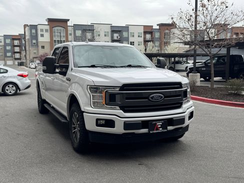Used 2018 Ford F150 XLT w/ Equipment Group 302A Luxury image 5