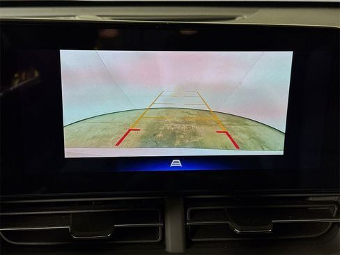 New 2026 Chevrolet Trax LT w/ Driver Confidence Package image 8