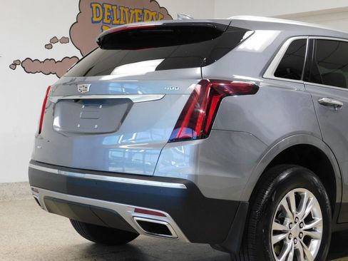 Used 2020 Cadillac XT5 Premium Luxury AWD/4WD image 33