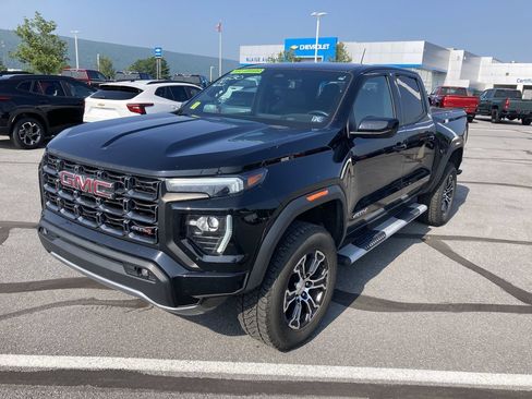 Used 2023 GMC Canyon AT4 AWD/4WD image 3