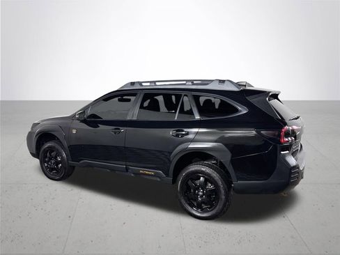 Used 2022 Subaru Outback Wilderness image 8