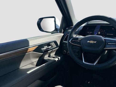New 2026 Chevrolet Suburban High Country w/ Sun And Tow Package AWD/4WD image 25