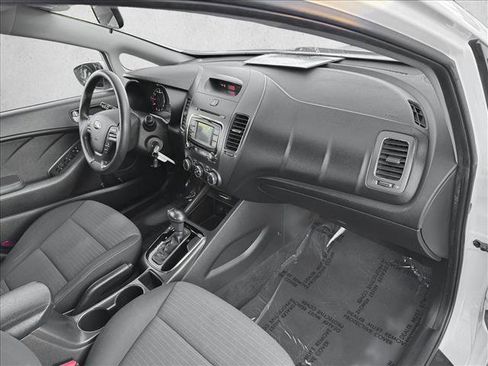 Used 2017 Kia Forte LX w/ LX Popular Package image 20