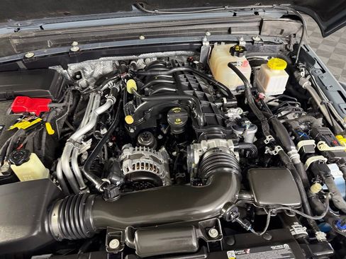 Used 2025 Jeep Gladiator Rubicon AWD/4WD image 29