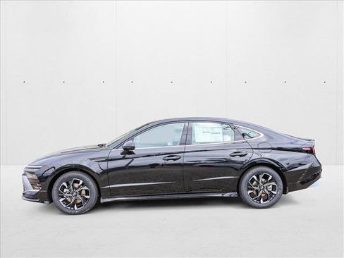 New 2025 Hyundai Sonata SEL image 8