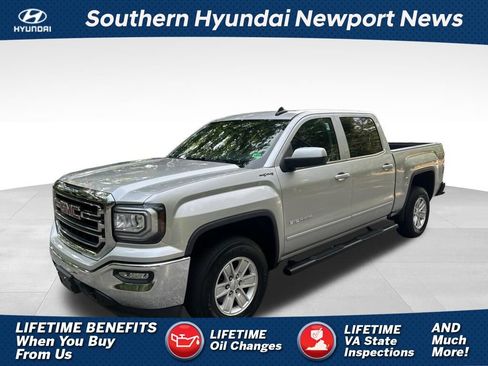 Used 2017 GMC Sierra 1500 SLE w/ SLE Value Package AWD/4WD image 1