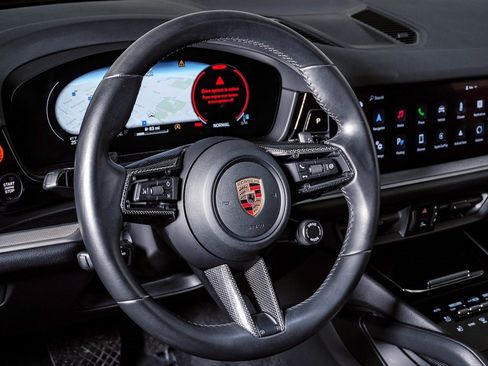 Certified 2024 Porsche Cayenne image 18