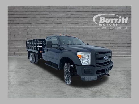 Used 2013 Ford F550 4x4 SuperCab Super Duty w/ Snow Plow Prep Pkg image 1