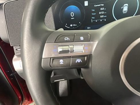 Certified 2025 Hyundai Kona SEL AWD/4WD image 15