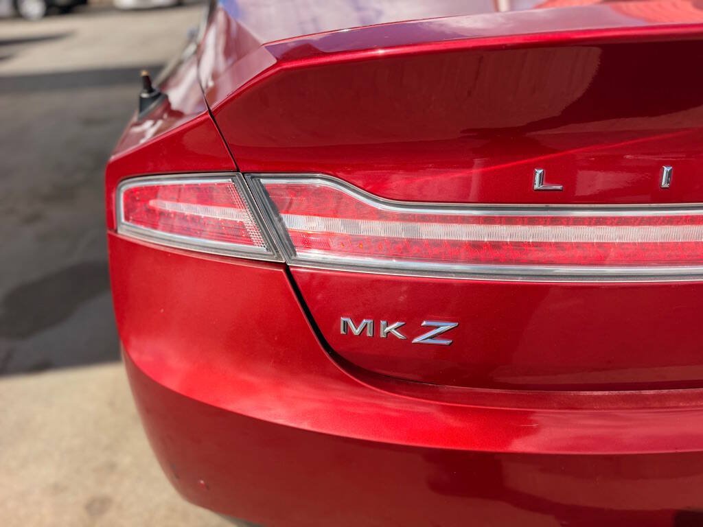 Used 2013 Lincoln MKZ FWD image 12