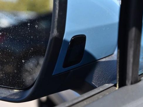 New 2026 Volkswagen Tiguan SE image 10