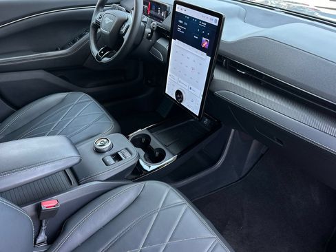 Certified 2024 Ford Mustang Mach-E Select RWD image 15
