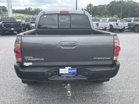 Used 2014 Toyota Tacoma PreRunner w/ Convenience Package RWD image 6