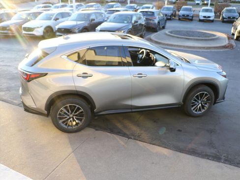 Used 2022 Lexus NX 350 AWD image 5