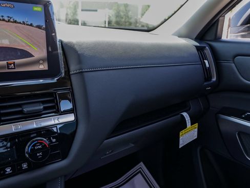 New 2026 Nissan Pathfinder SL FWD image 29