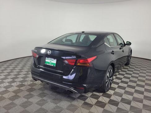 Used 2021 Nissan Altima 2.5 SR FWD image 9