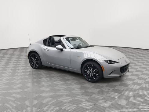 New 2026 MAZDA MX-5 Miata RF Grand Touring RWD image 35